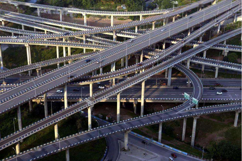 aito问界m9无惧8d魔幻道路带您畅行山城重庆