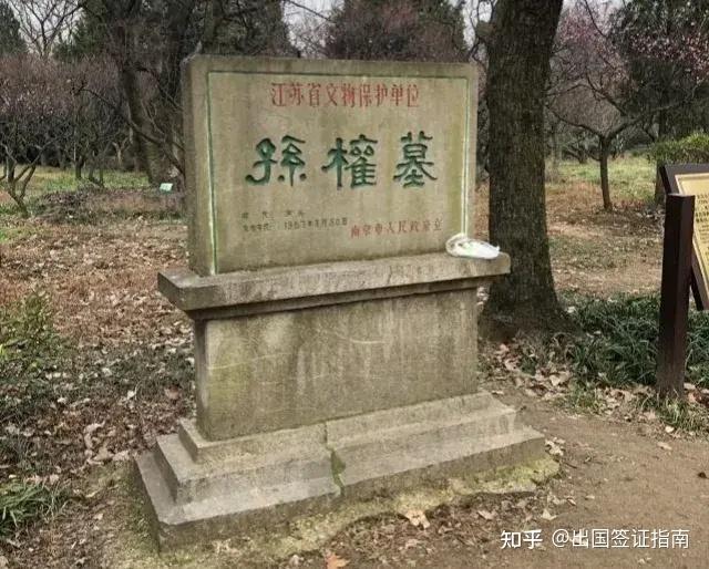 雷竞技:传奇名帅指点江山，球队雄心盈胸备战擂台