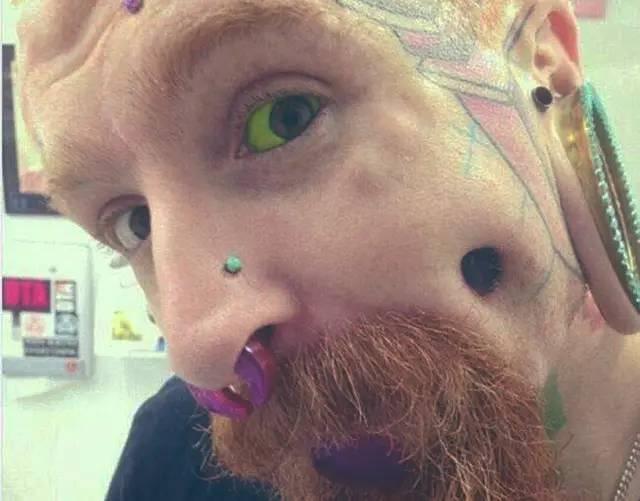 大花眼满足了他们心中理解的美感,但作为社会主义核心价值观洗刷全身