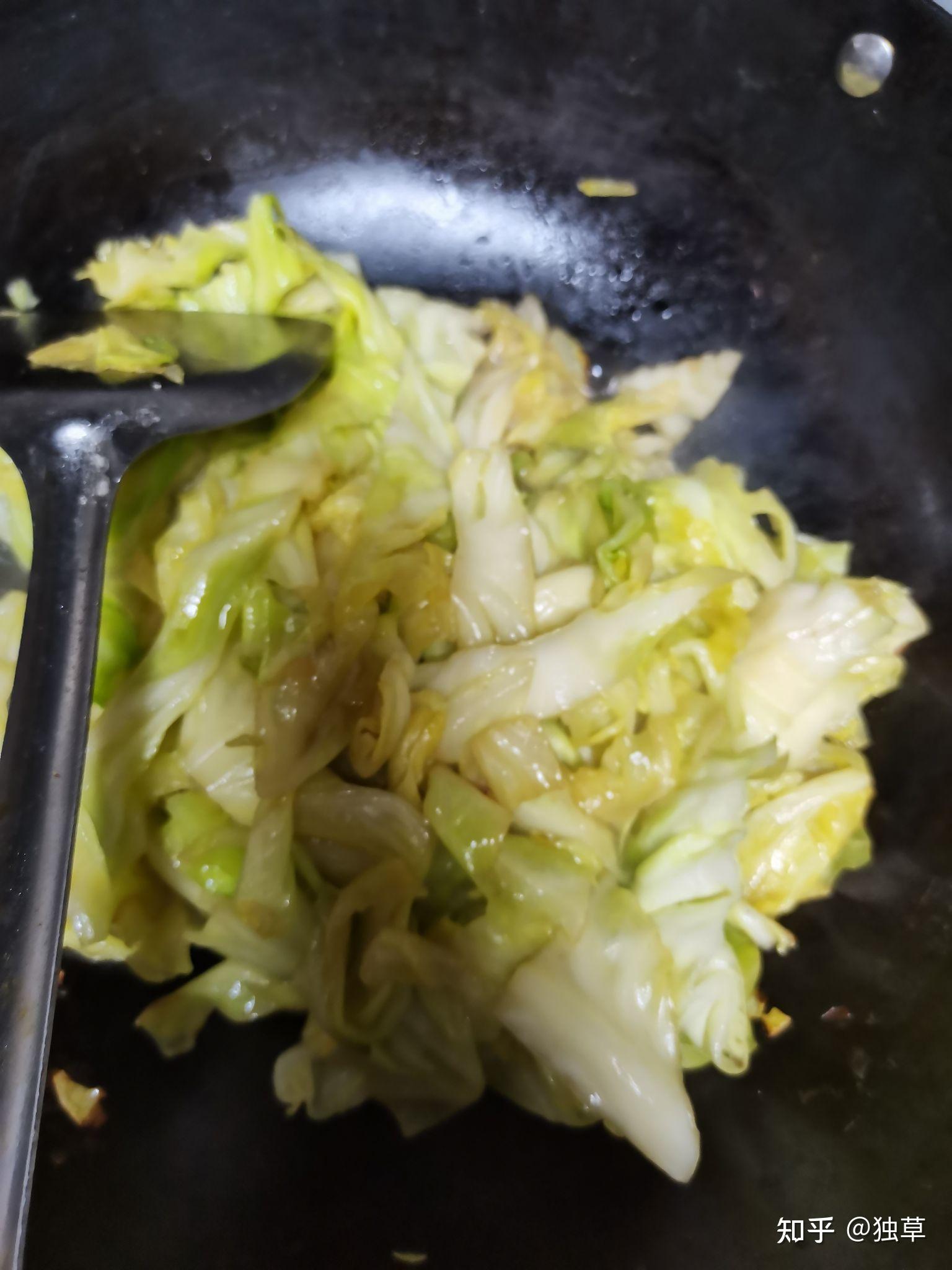 这恐怕是最寒酸的年夜饭了