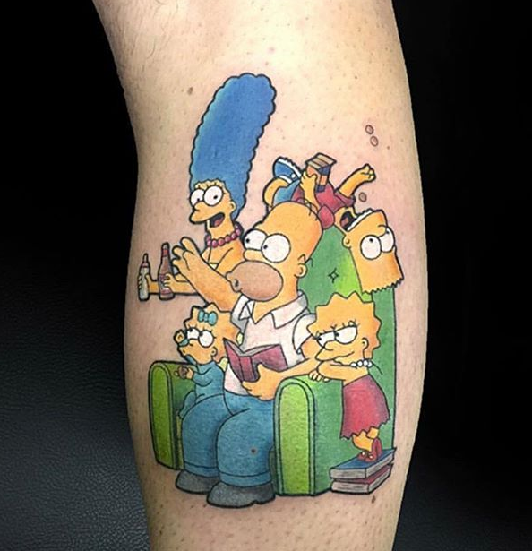 《辛普森一家》是美国福克斯的一部动画情景喜剧,以虚拟的美国小镇为