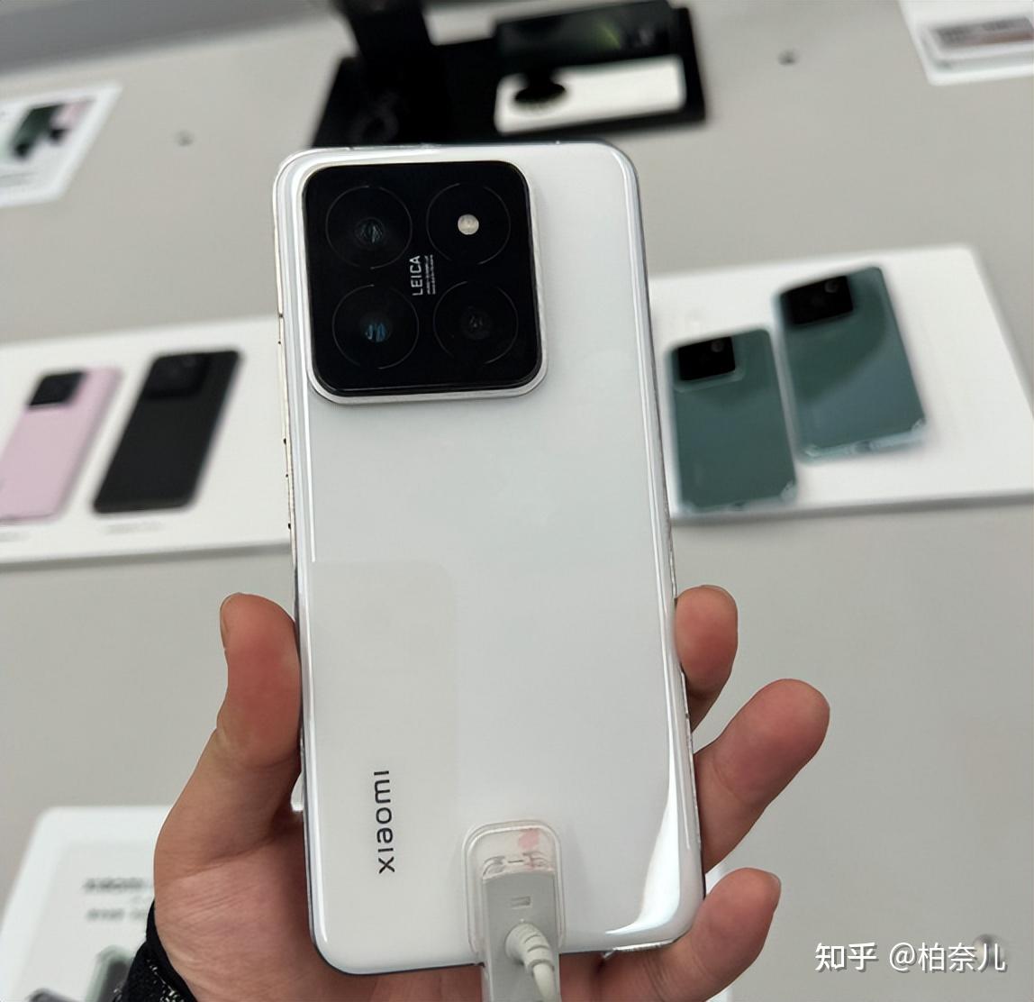 顶中顶小米15系列!小米超大杯迭代新机曝光,尺寸变化很大