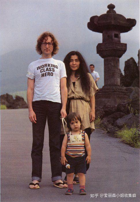 小野洋子要求医院在她亲自向家中五岁的儿子肖恩解释这件事之前不要向