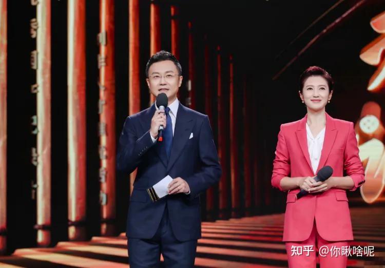 央视著名主持人刚强:43岁放弃丁克生下儿子,让父母如愿抱上孙子 - 知乎