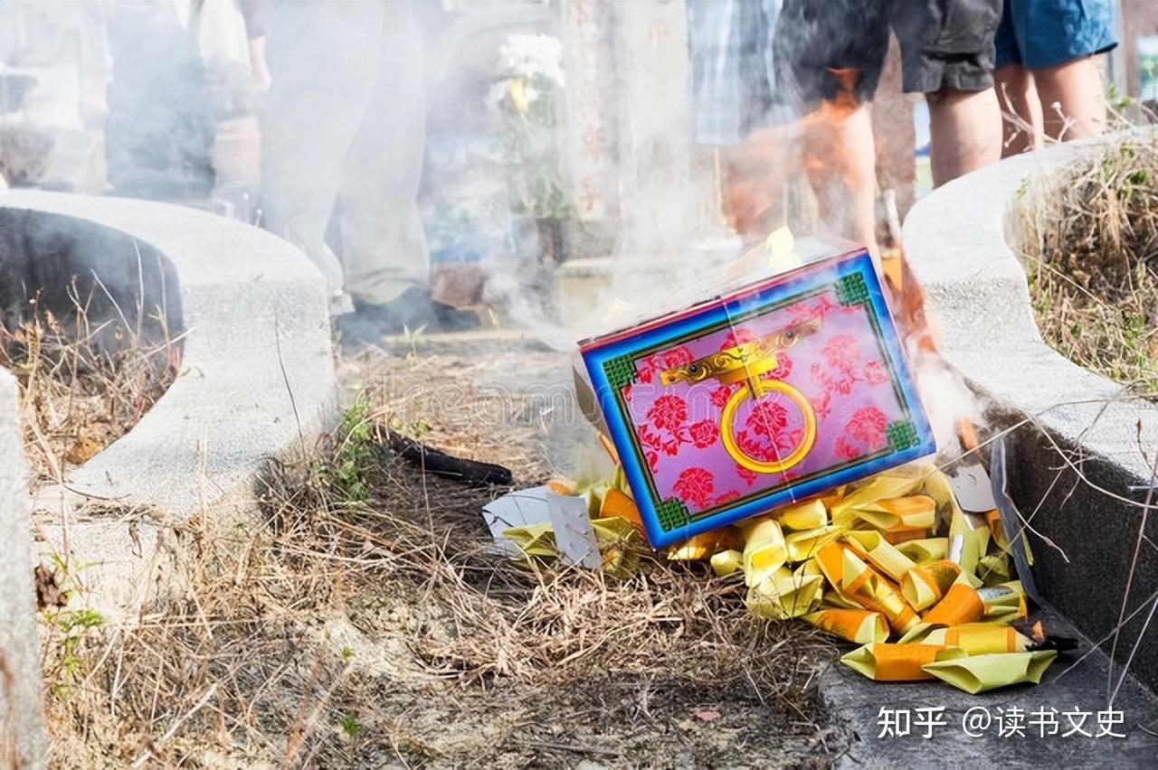 清明节禁烧纸钱惹争议,是传统还是封建迷信?习俗文化该如何传承 - 知乎