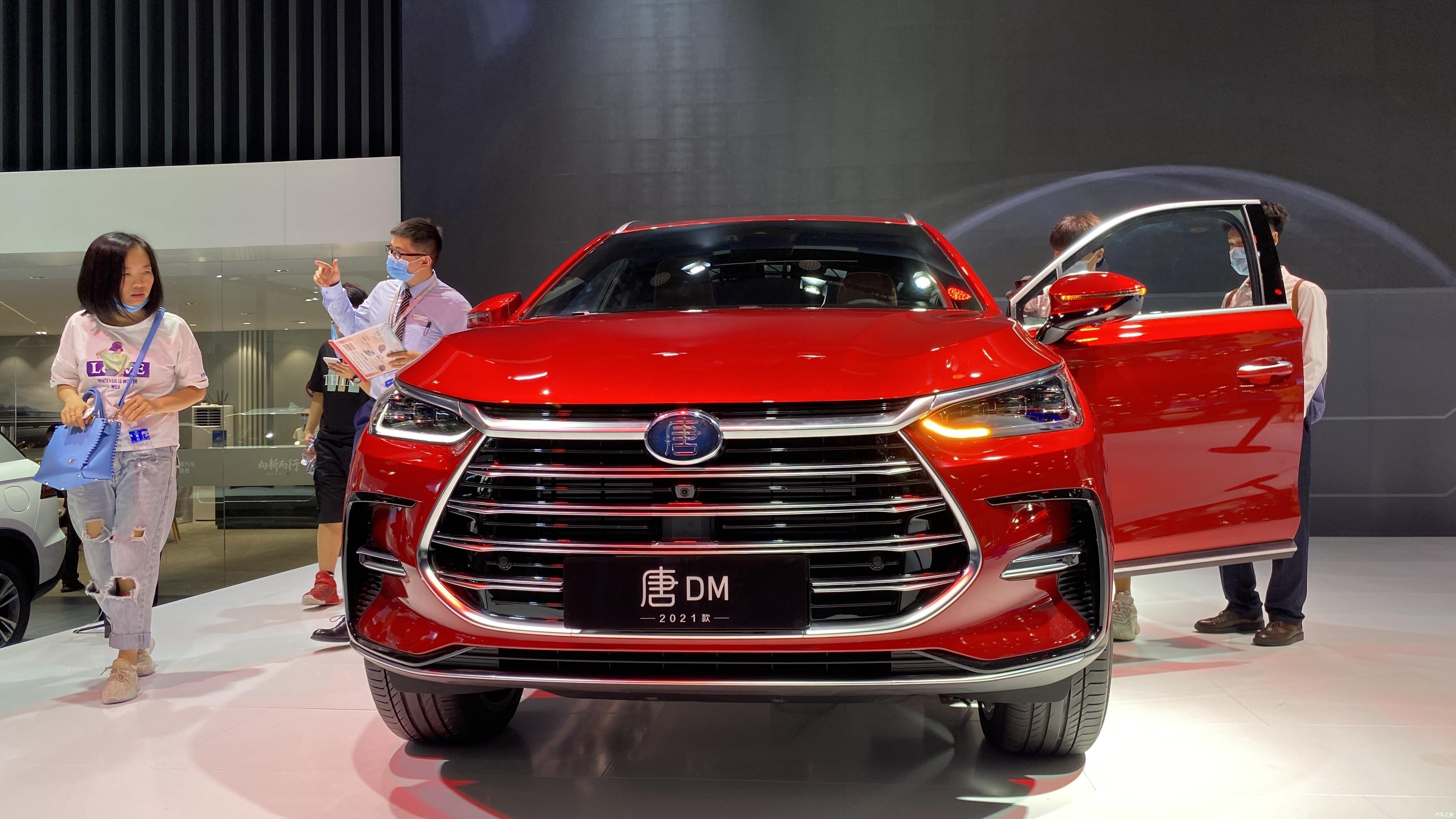 8月16日,比亚迪2021款唐系列正式上市,燃油版车型16.58万元.
