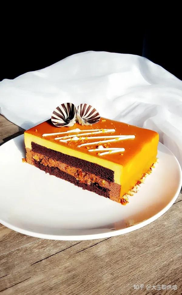 配方分享焦糖淋面的南瓜巧克力慕斯