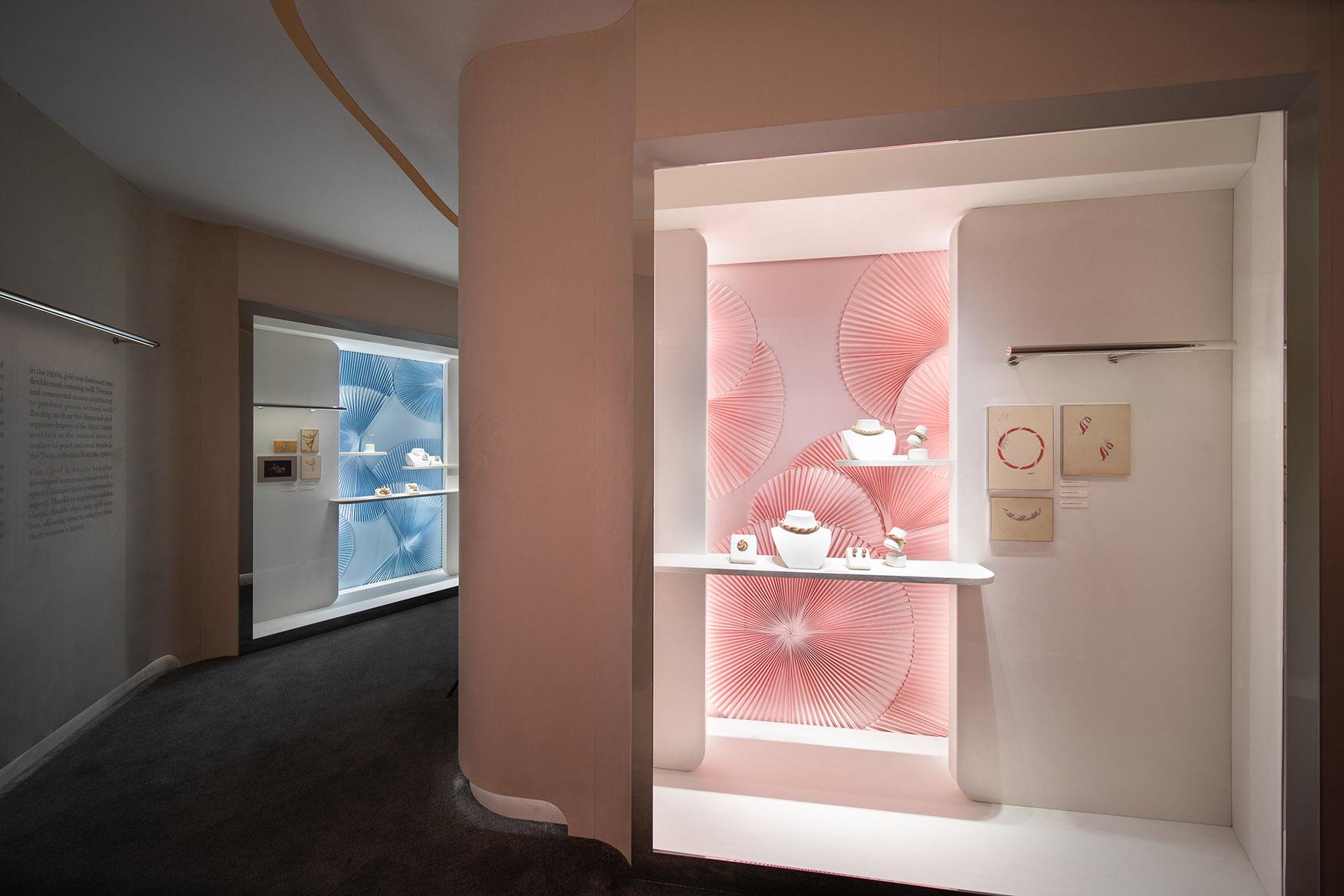 特写｜在成都，梵克雅宝如何透过近80件历史珍品解读自己的灵感源泉与不竭的创造力？ - 知乎