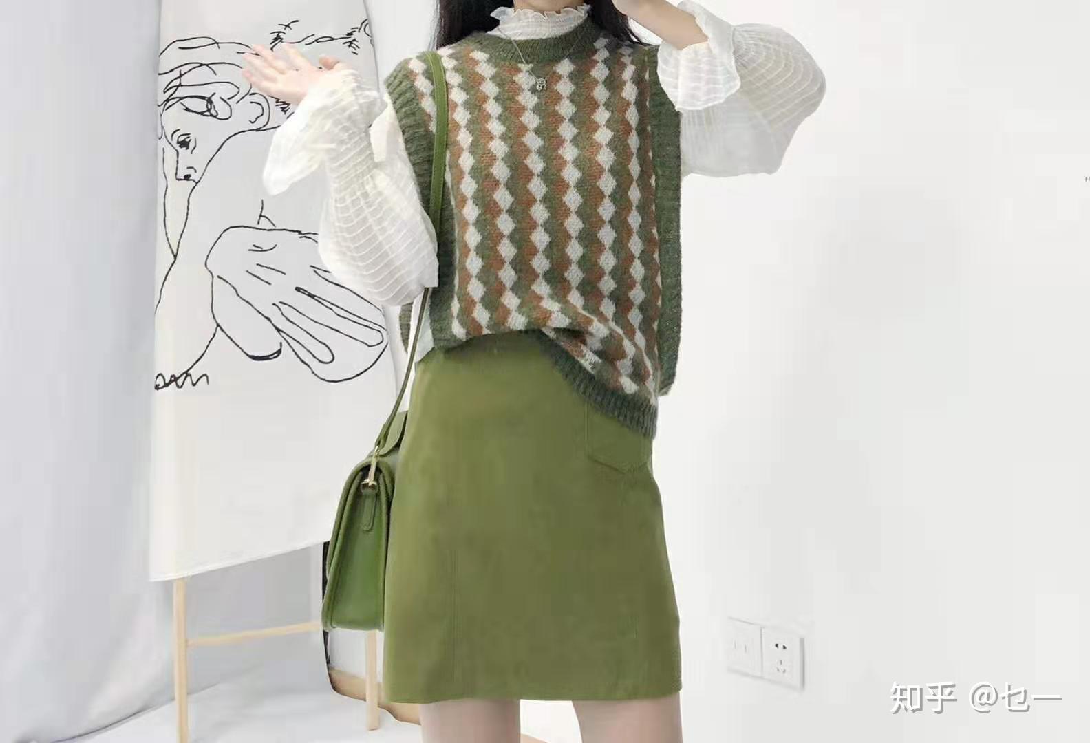 怎么穿搭衣服好看显瘦学生党_穿什么衣服显瘦显高