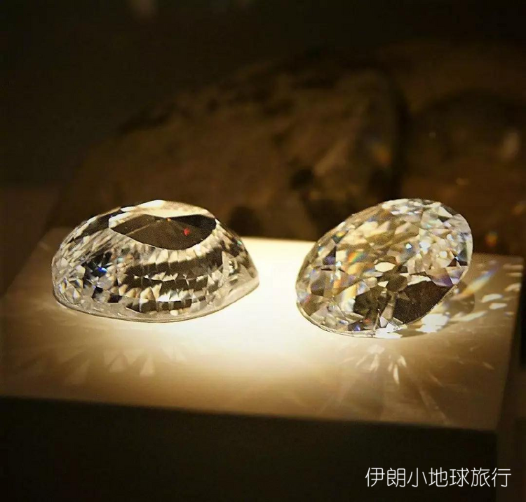 印度,占领德里,把孔雀王座和"光明之山","沙阿"等钻石财宝掠回波斯