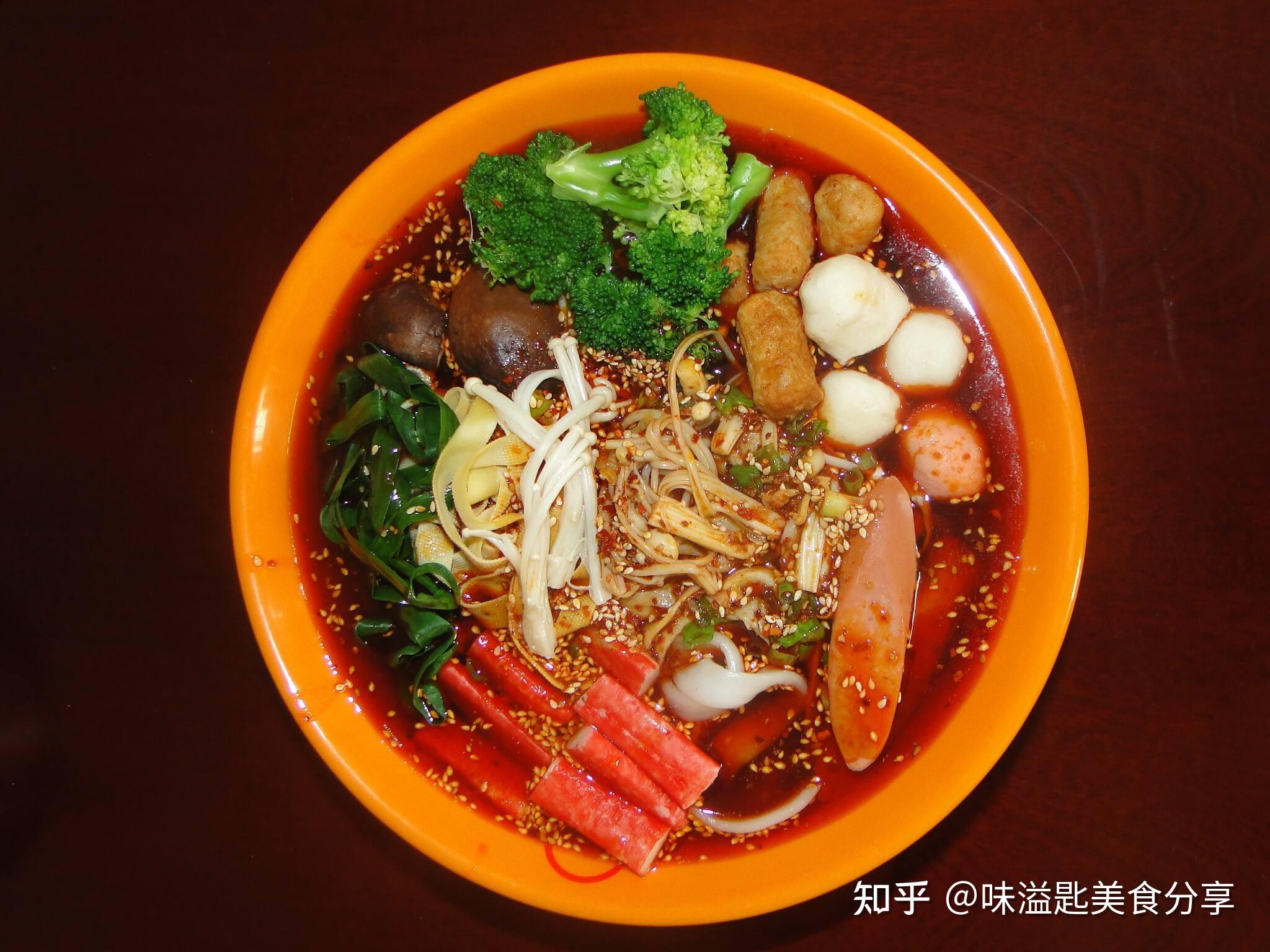 张亮麻辣烫丸多多八荤三素套餐里有什么