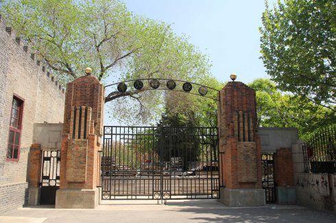 河北工业大学的前身是北洋工艺学堂.