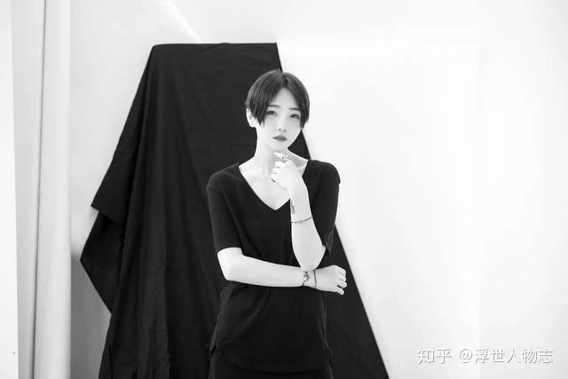 19岁嫁38岁高晓松,离婚6年,结伴郭碧婷完成人生逆袭 - 知乎
