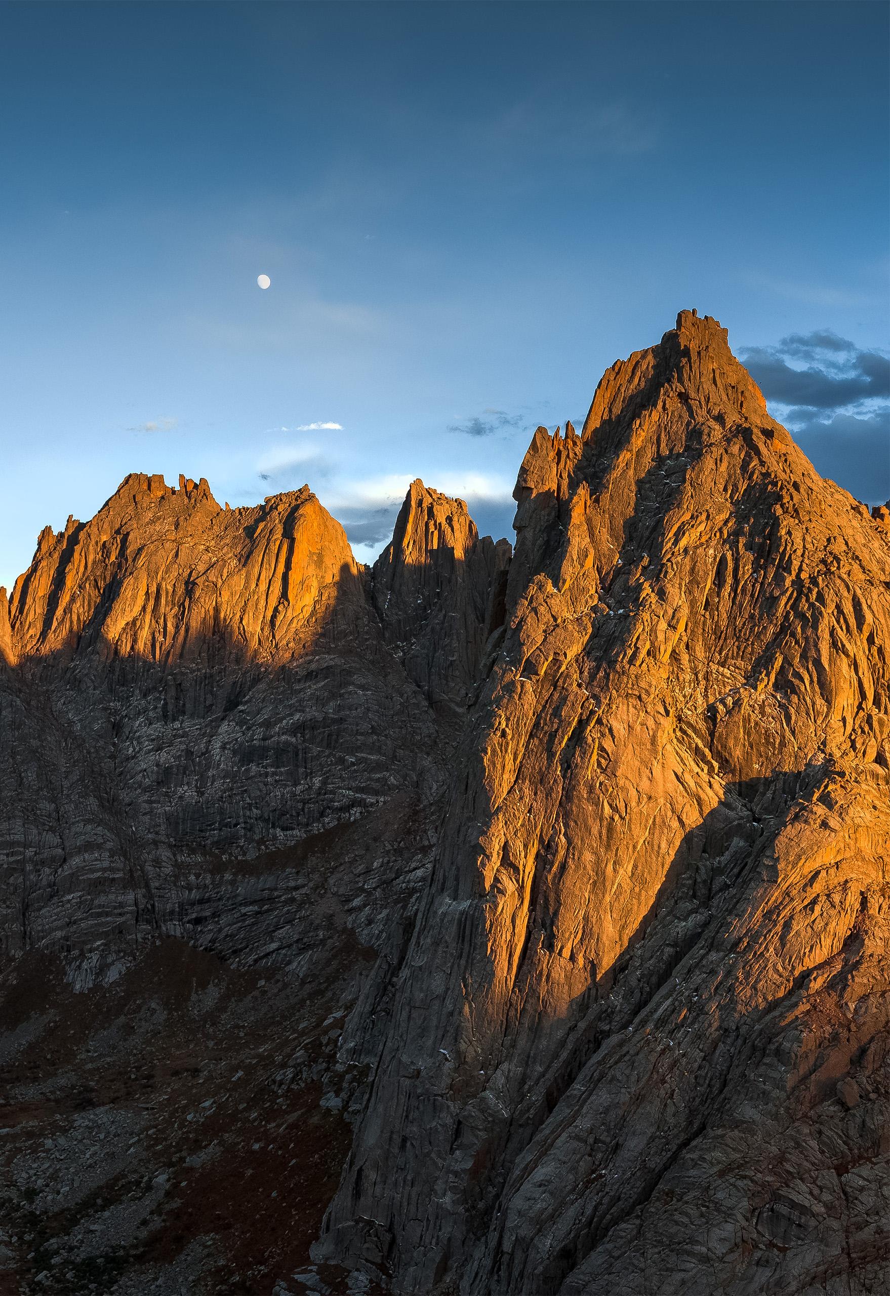 永恒的月升致敬anseladams