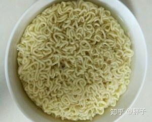 鸡蛋放微波炉加热几分钟 v2-a141718104ff5f23c347059dcae6b1ff_b.jpg