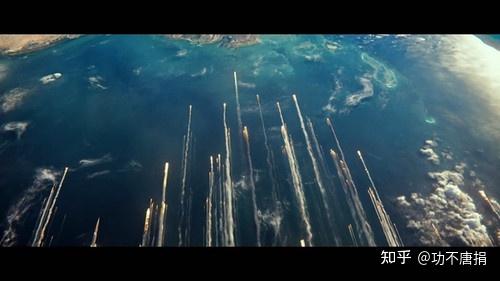 第一遍听完,我眼前浮现的是电影《地心引力》里女主驾驶着飞船返回