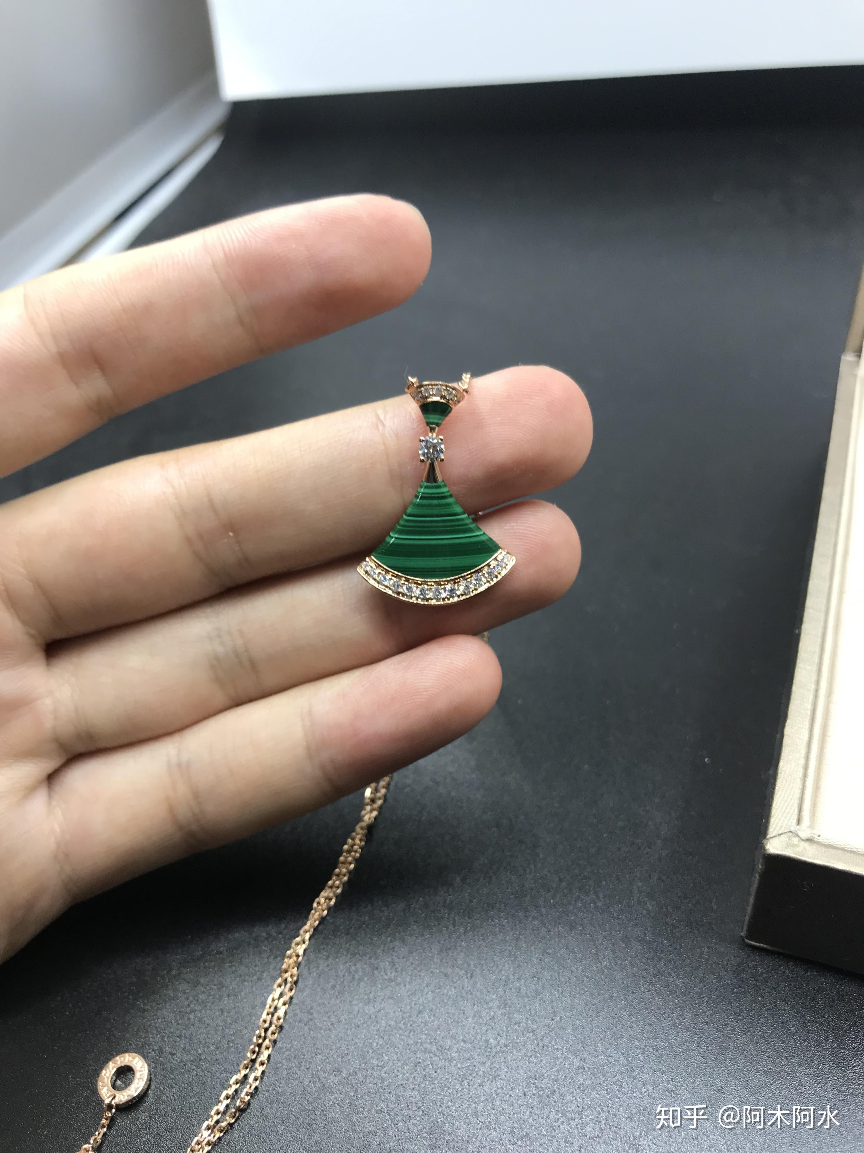 宝格丽孔雀石diva项链鉴定指南