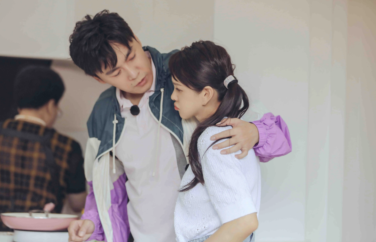 前阵子秦昊在伊能静的影响下上了很多综艺,有人说他不适合上节目,说话