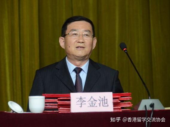 香港副学士智慧校长李金池与凤凰涅盘的精英中学