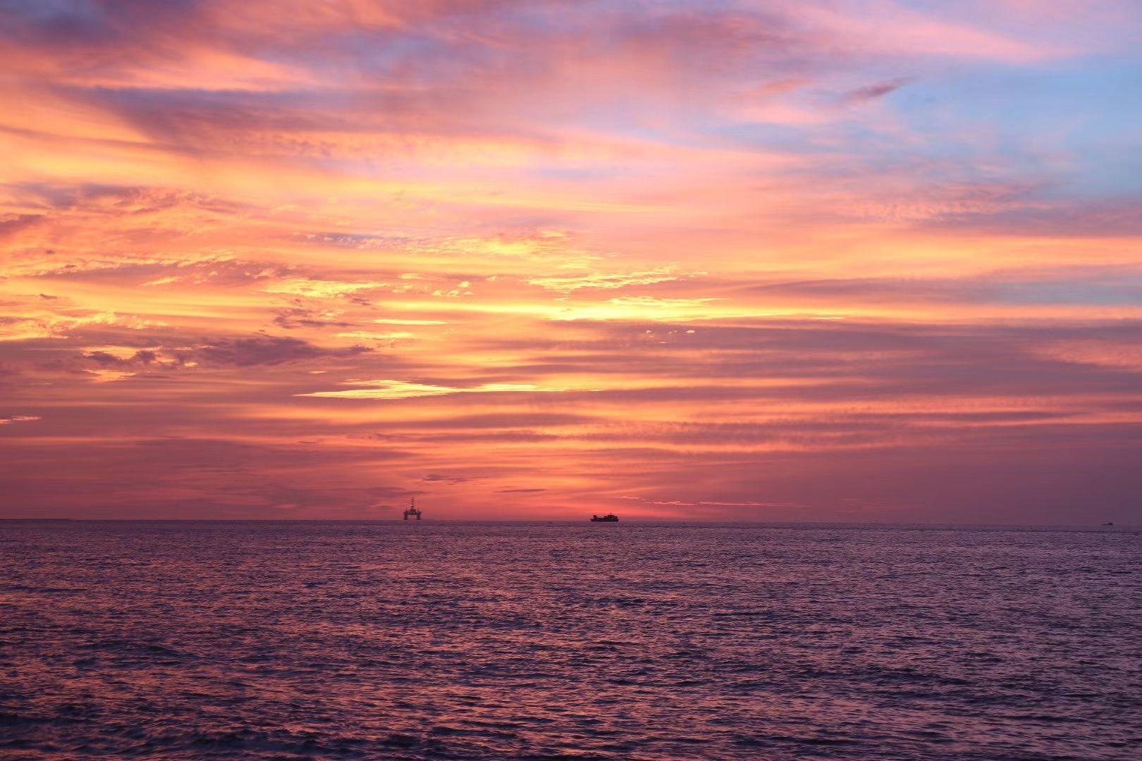 能不能分享一张你手机相册里最美的天空照? - 知乎