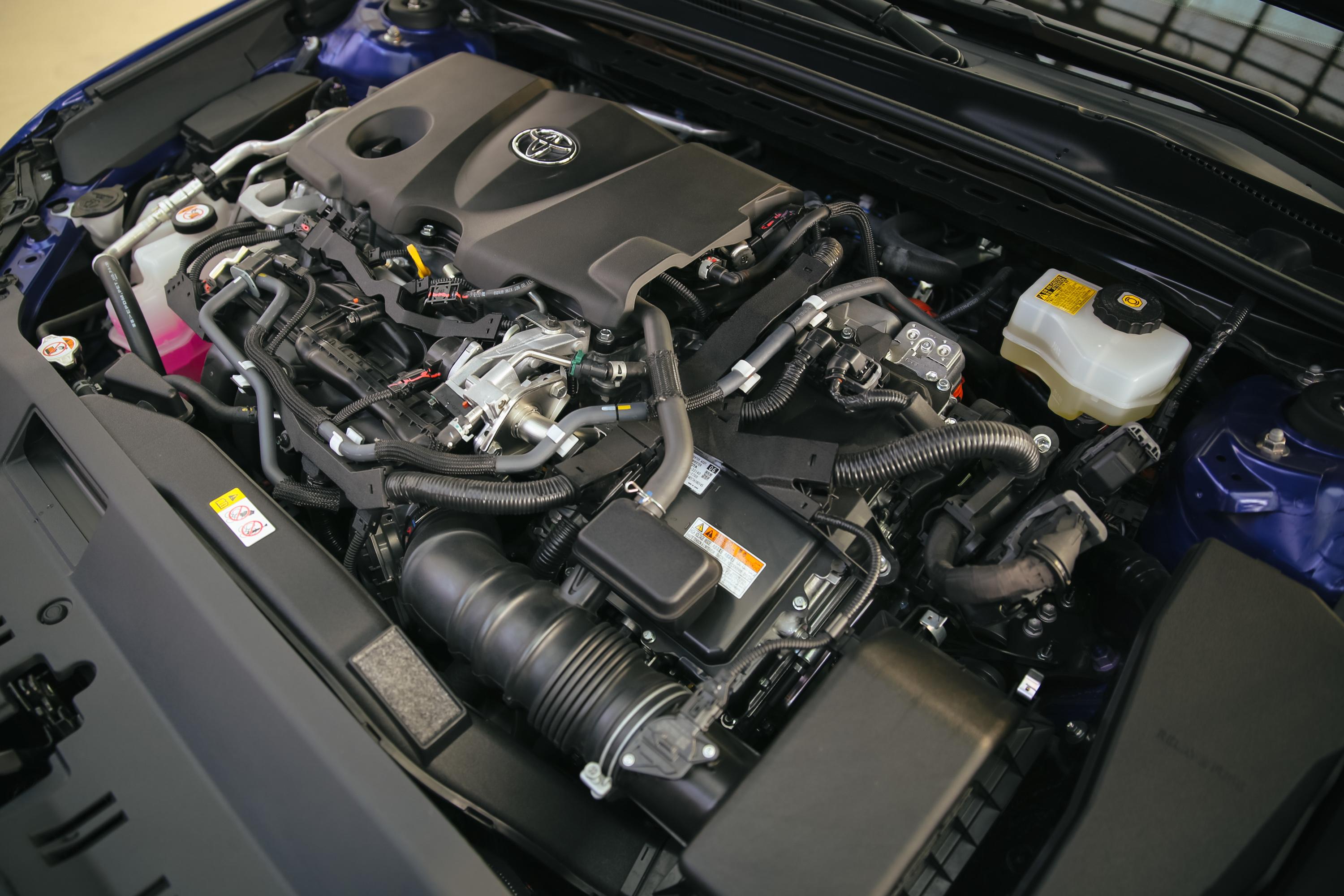 5升自吸a25b发动机动力方面,第八代凯美瑞混动车型采用了新一代的动力