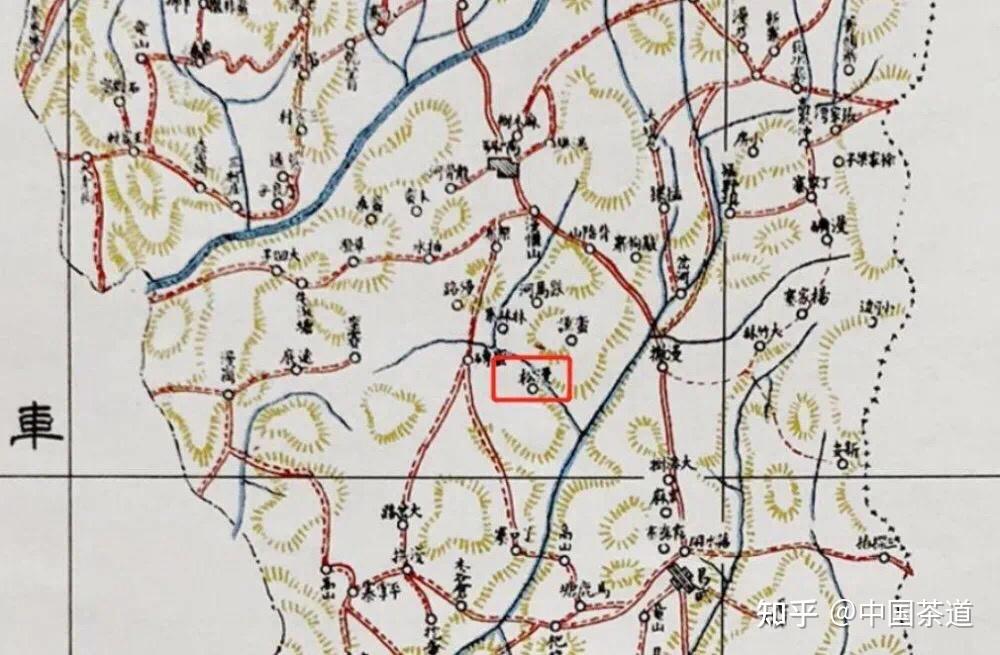 属于山区,而曼松寨古茶园被定为"皇家茶园",其核心产区位于王子山和背