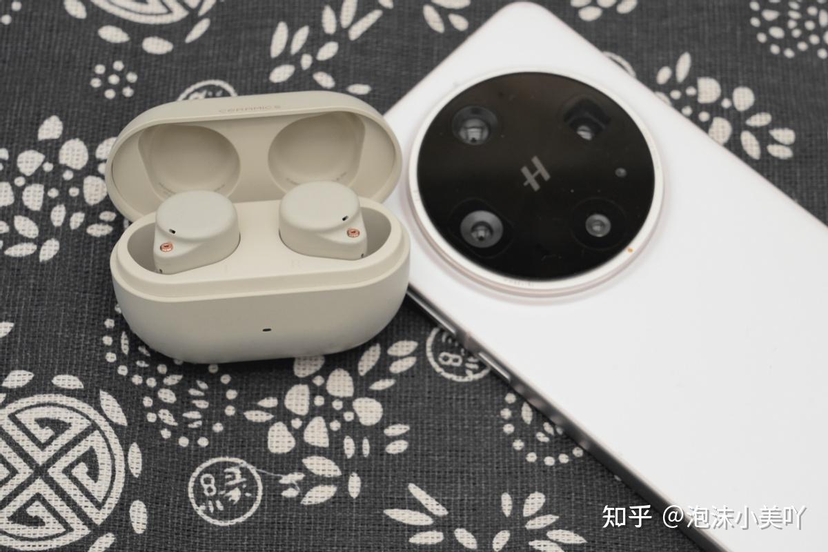 音质降噪续航三重突破,琉璃Ultra弱水时砂琉璃Ultra实测:不止是参数内卷,更是体验变革