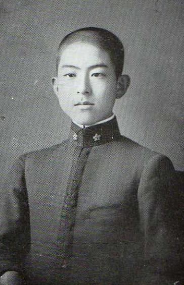 日本的旧皇族,旧十一宫家之闲院宫家末代当主,闲院宫载仁亲王与三条