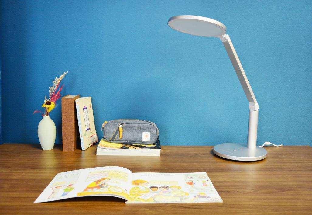 专为孩子设计的光源孩视宝护眼灯ok08实测守护健康视力