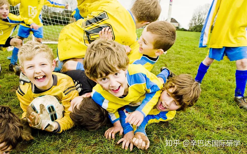 英国的绅士教育不只是礼貌，更教会孩子真正的独立