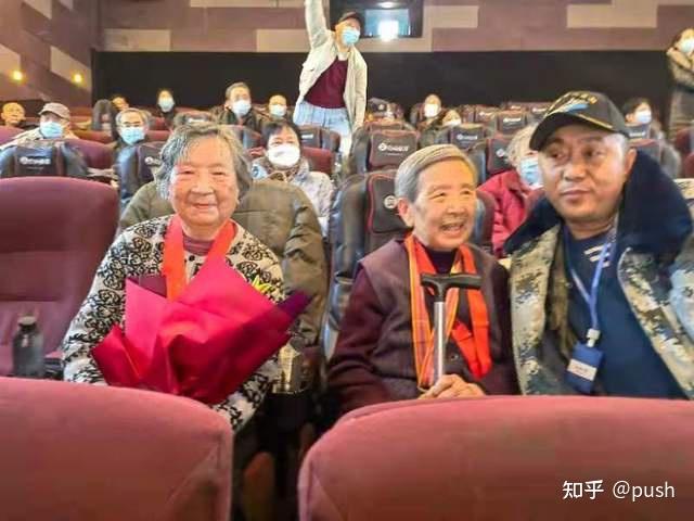 铁原阻击战第十九兵团第63军军长傅崇碧之子傅欣大力支持军品大王