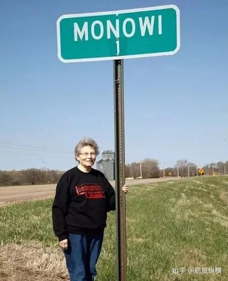 2010年全美人口普查结果发现,monowi镇中唯一的居民剩下elsie eiler.