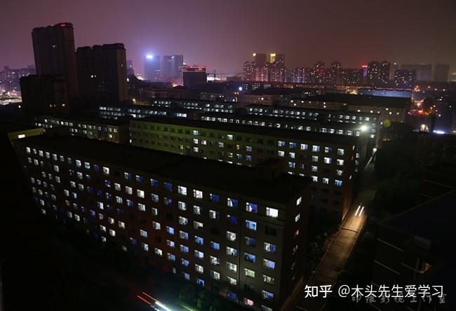 长春光华学院女生过夜图片