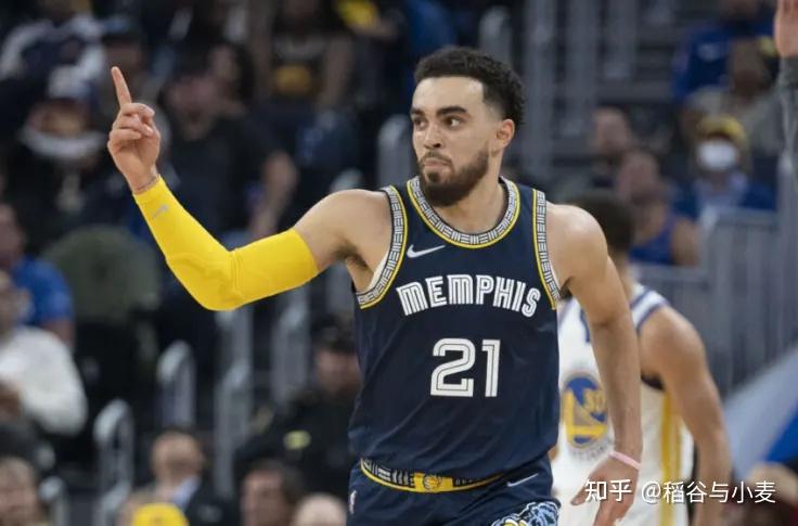 表现出色的灰熊后场大将泰厄斯-琼斯(tyus jones)表达出了强大的兴趣