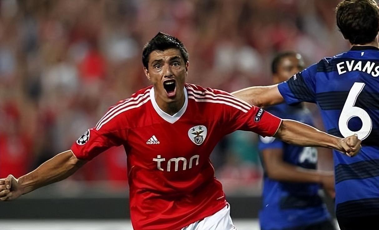 俱乐部概况本菲卡俱乐部位于欧洲大陆最西端的著名海滨城市-葡萄牙