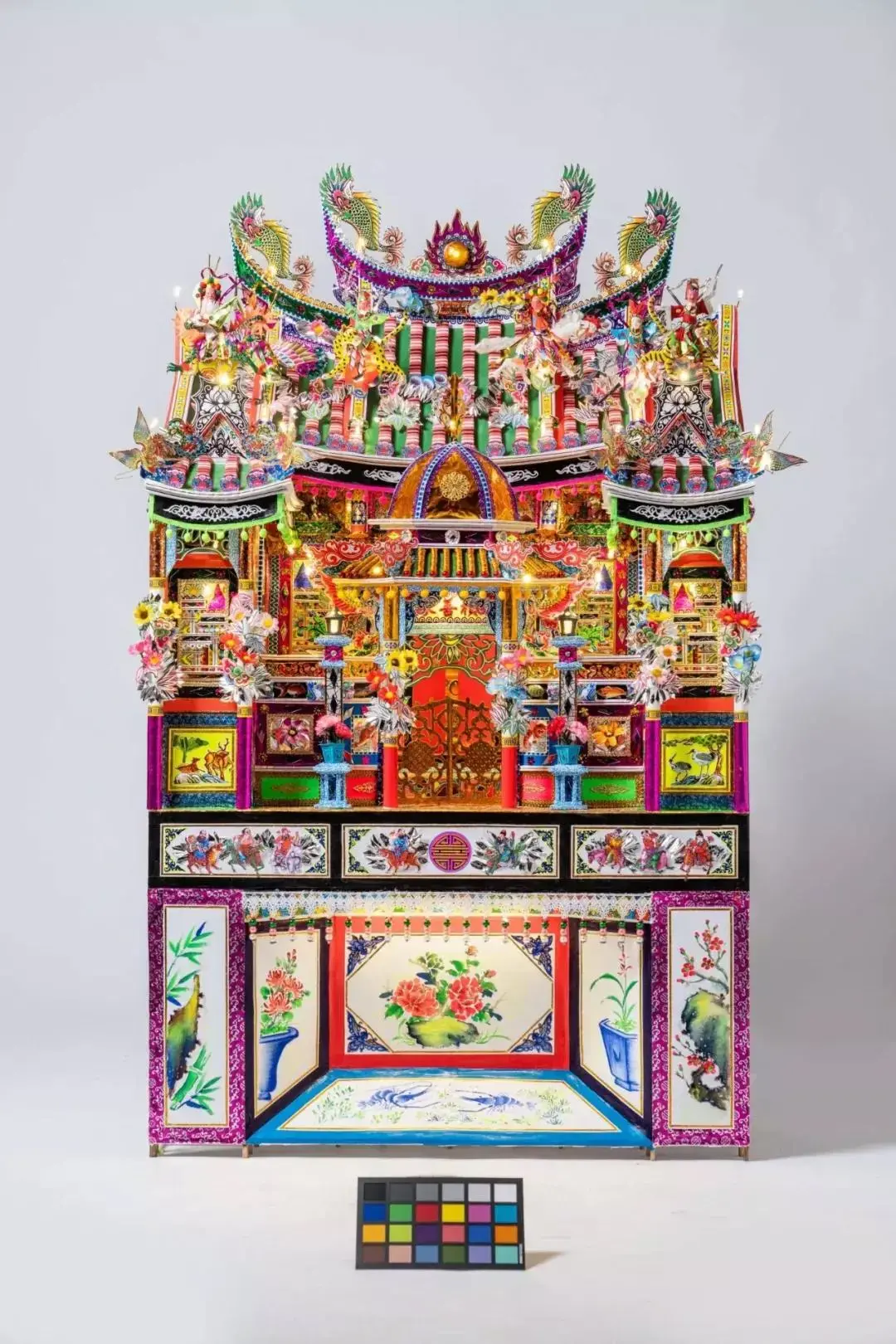 国人嫌弃的纸扎艺术却被歪果仁带出圈了