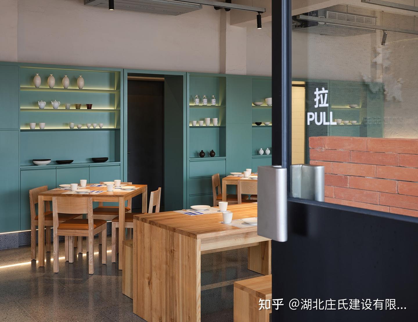 空间美学|红砖肌理与原木质朴松弛餐饮空间 - 知乎