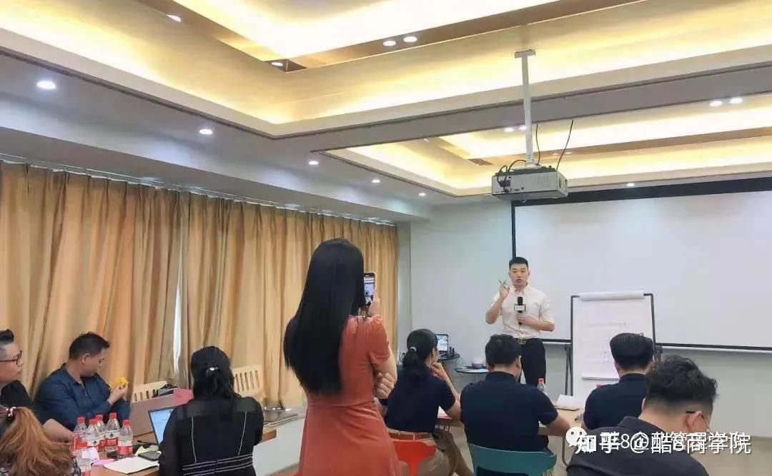 保健品讲师开场互动_保健品会销讲师话术_保健品会销讲师稿