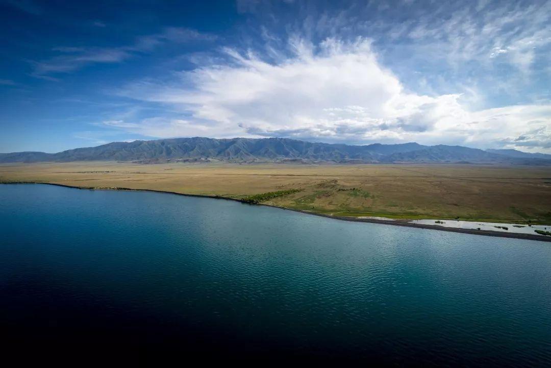 巴尔喀什湖水深图片
