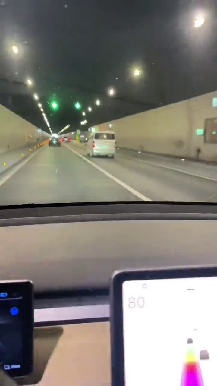 浙江台州-湖北赤壁，1000公里（1）表显470出发，行驶310公里，用时3.3小时，剩140公里。