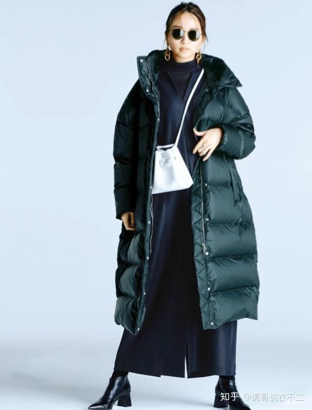 深色系羽绒服不会搭,越穿越胖?帮你提炼日杂4大技巧,轻盈显瘦 - 知乎