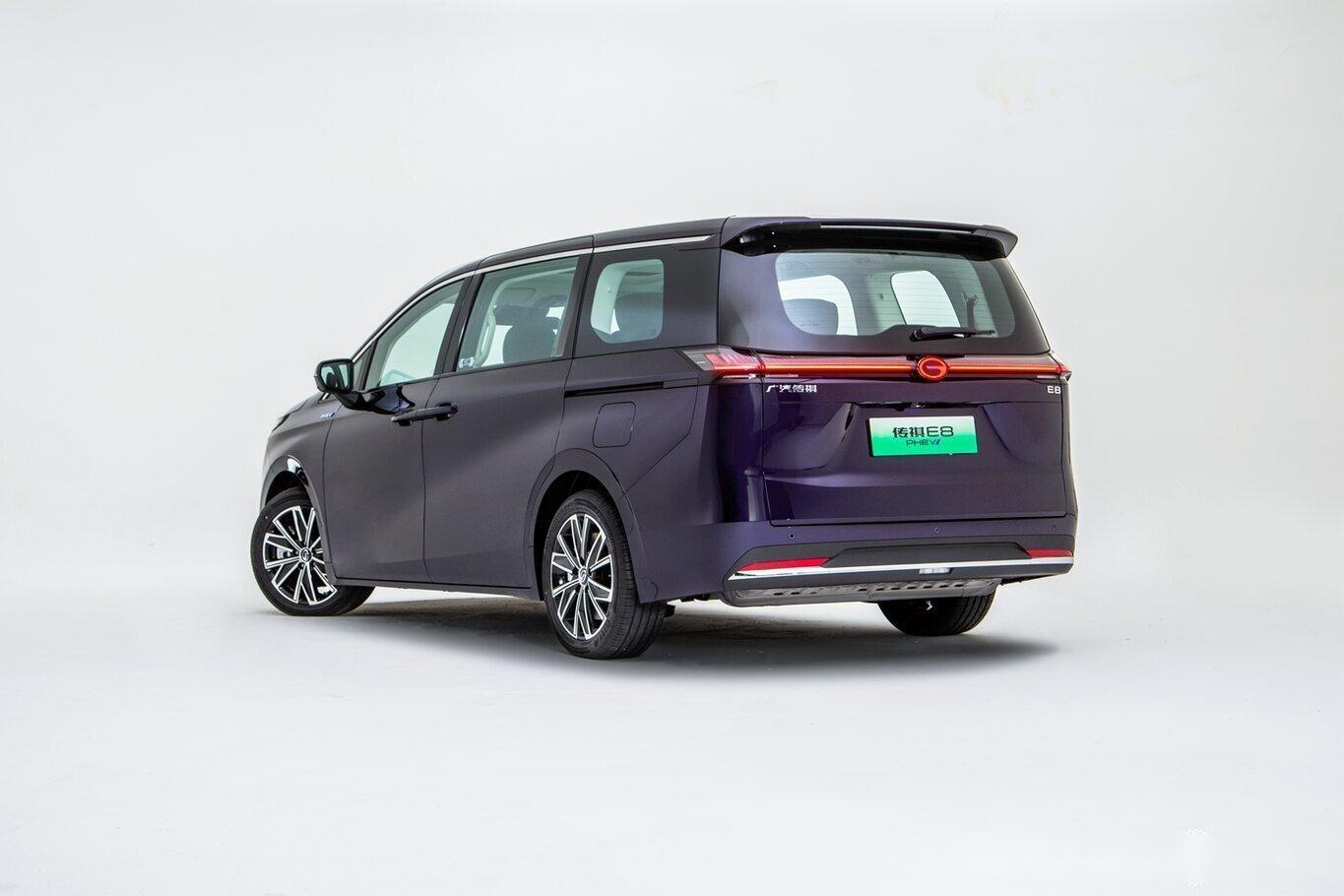 广汽传祺官方获悉,传祺e8将于12月9日正式开启交付,新车定位于中型mpv