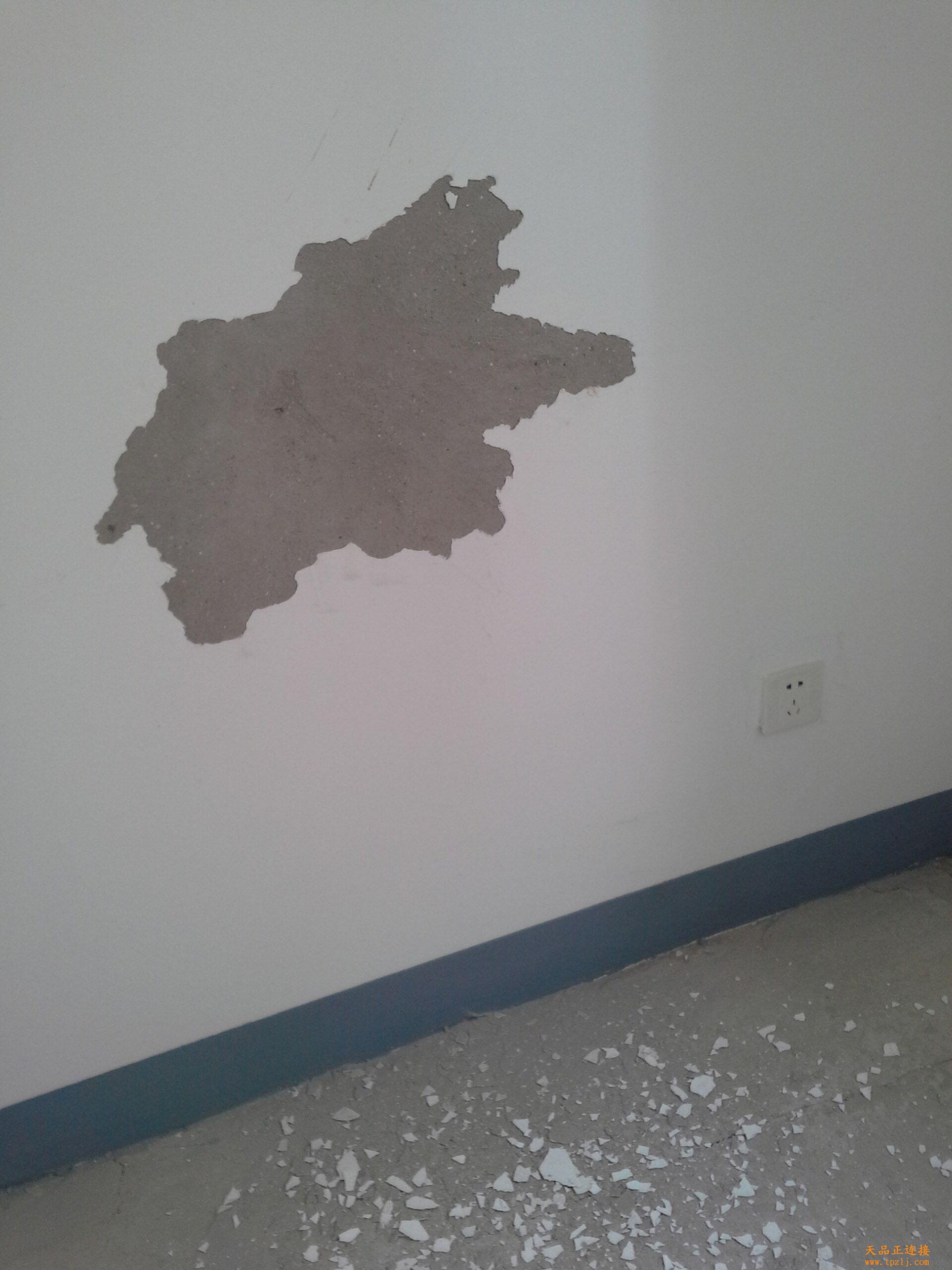 最大化,用的砂浆水泥含量极少,黄沙较多,导致毛坯房砂浆墙面粉化严重