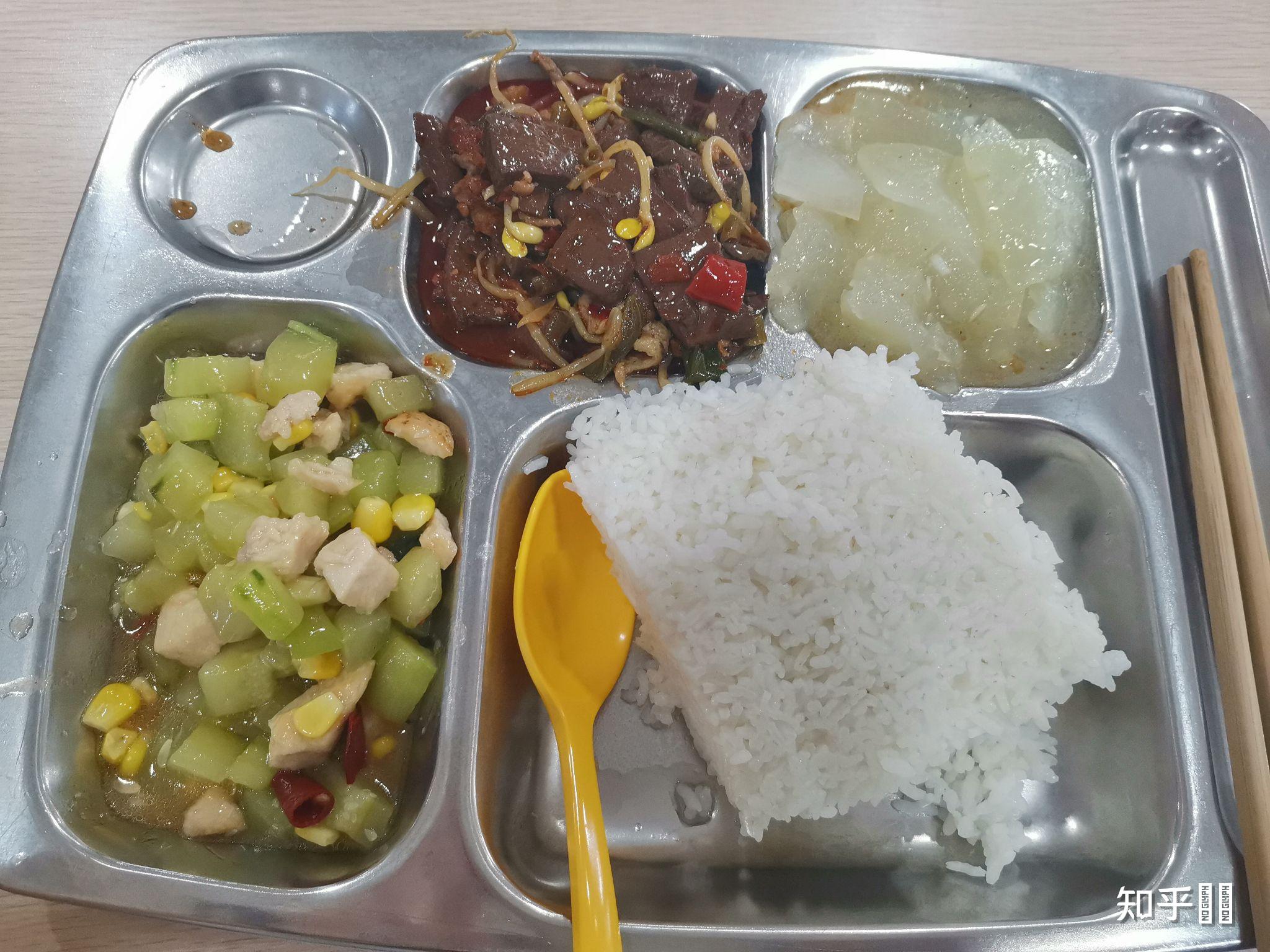四川传媒学院怎么样学风宿舍食堂大概一个月生活费多少呀