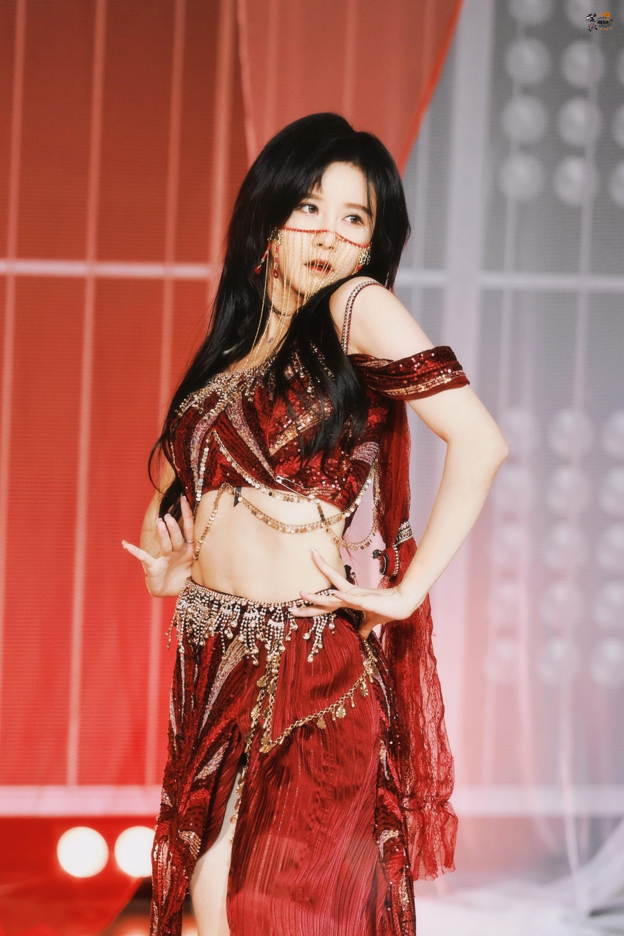 用comsol模拟两个平行的分裂重整合并的级联单元组成的层流静态混合器