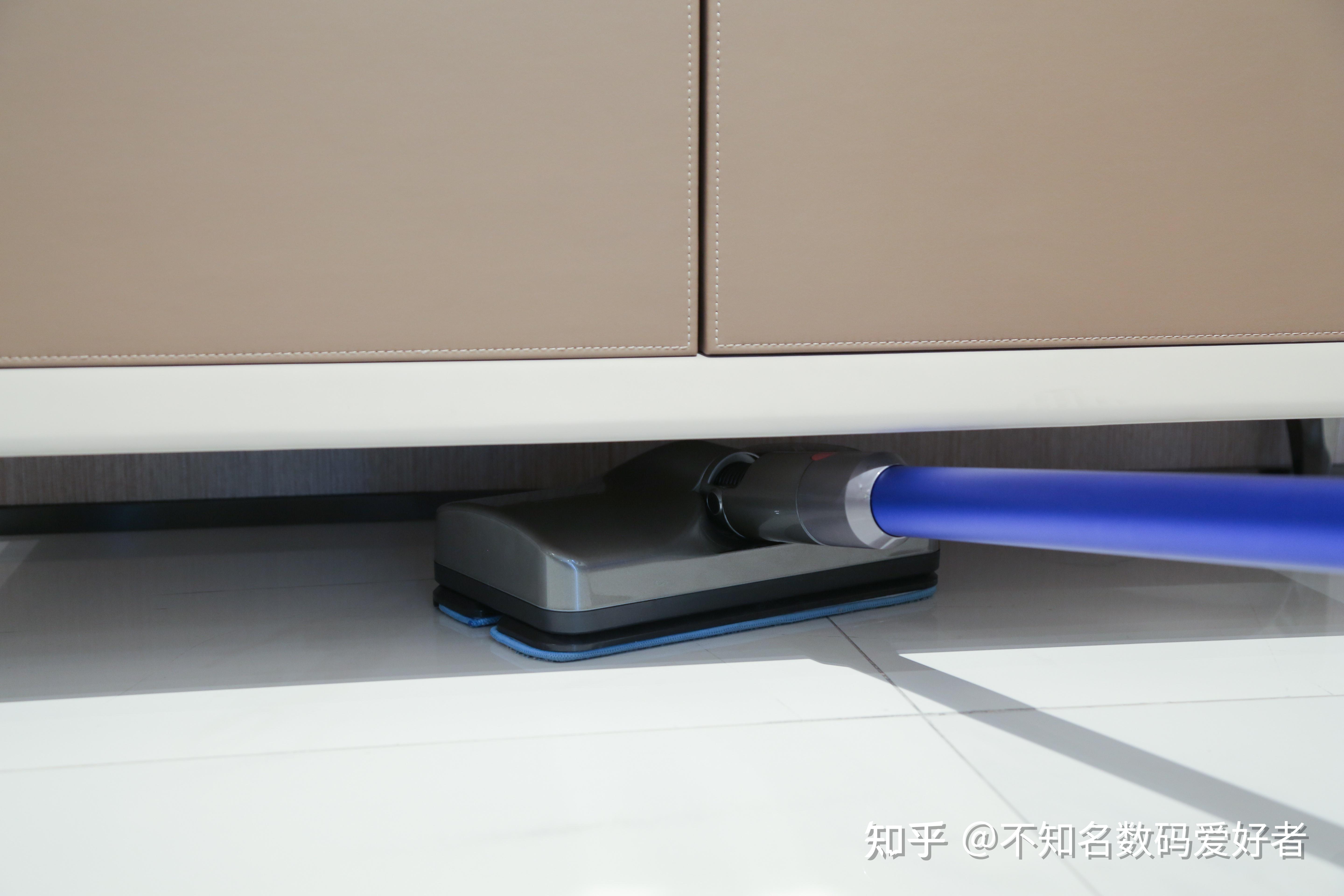 跨年礼物怎么选给家里的戴森吸尘器配个拖地头吧