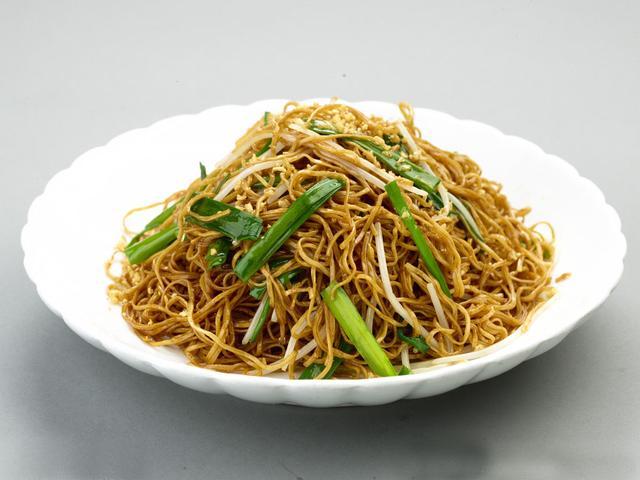 菜师傅分享郑州传统名吃"炒卤面"