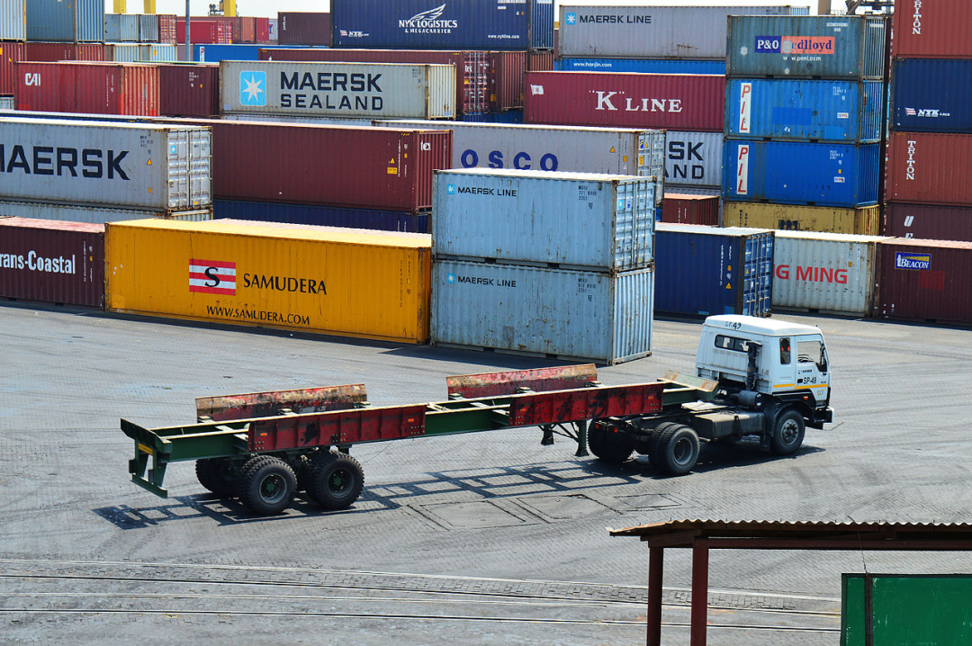 集装箱底盘container chassis - 知乎