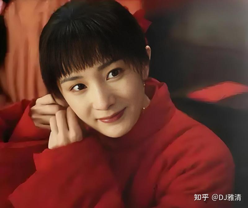 给2025年“十位霸屏女演员”演技排名,蒋欣第8,迟篷第2,第一毫无争议 - 知乎