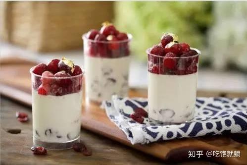 几步就搞定的奶冻做法,口感细滑,吃过一次就爱上 - 知乎